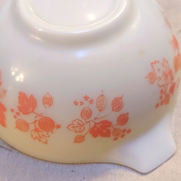 🔥FINAL SALE🔥 Pyrex pink Gooseberry bowl 🥣. - Picture 4 of 15